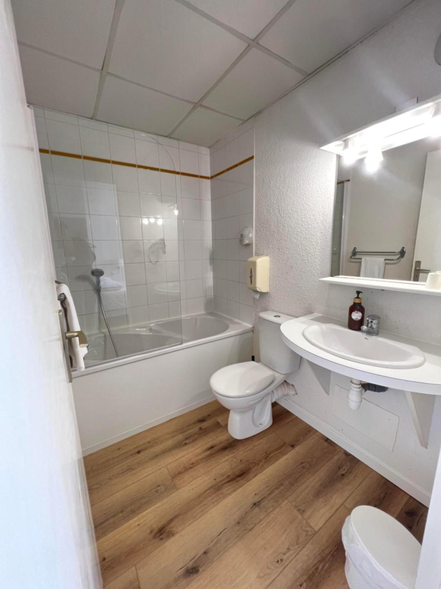 Couett'Hotel Brest Port De Plaisance, Les Pieds Dans L'Eau Exterior foto