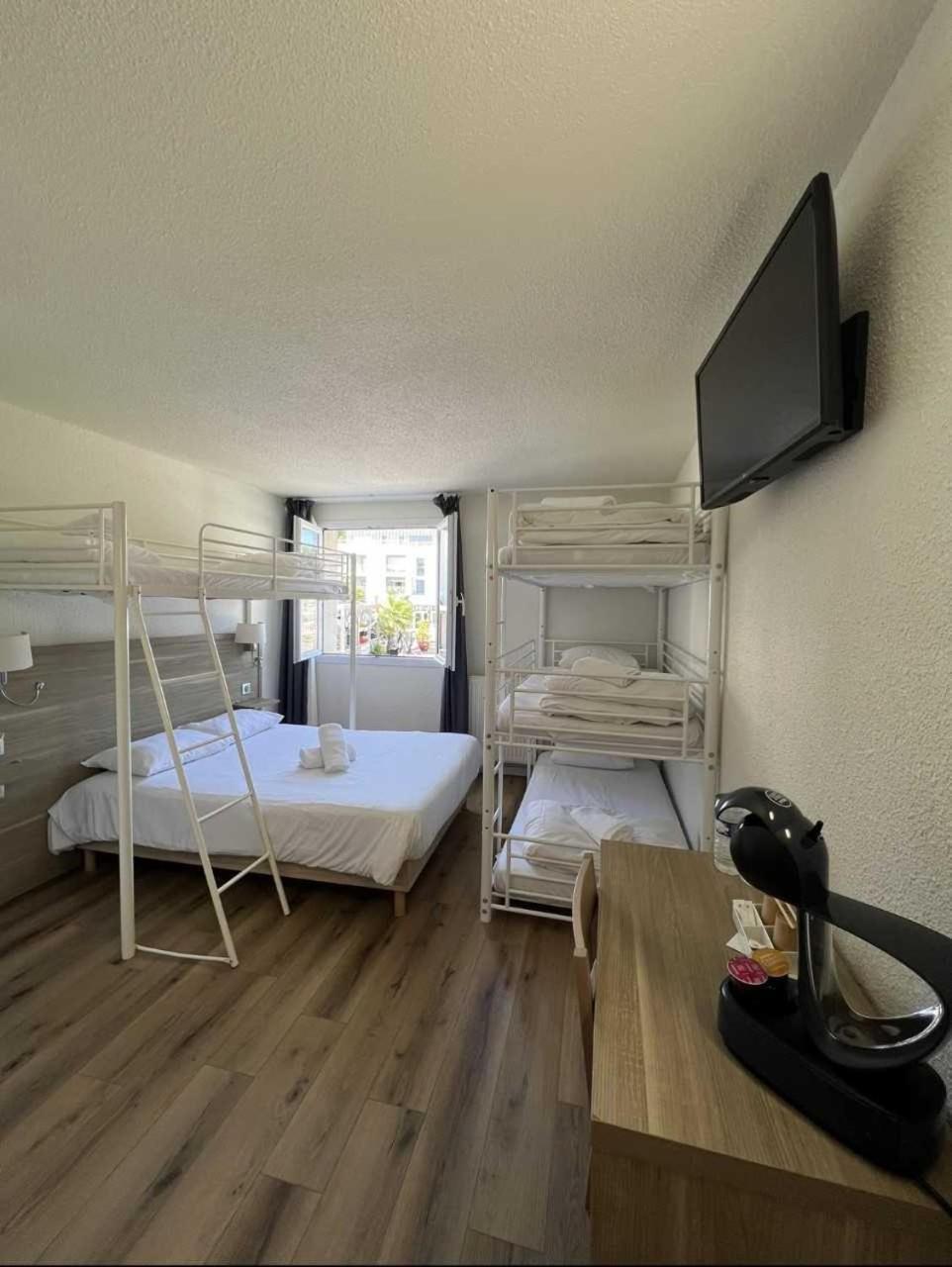 Couett'Hotel Brest Port De Plaisance, Les Pieds Dans L'Eau Exterior foto
